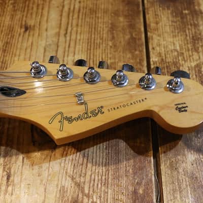 Fender Player Stratocaster HSS with Maple Fretboard 2018 - 2024 - Buttercream image 3