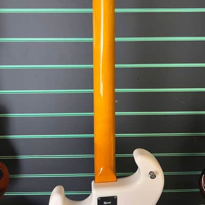 Burns Shadows Bass 'The Legend' White Electric Bass Guitar image 11