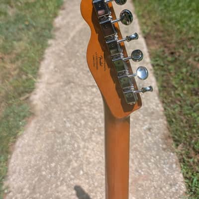 Squier Classic Vibe '60s Telecaster Custom SH Bigsby 2025 - Present - Aztec Gold image 6