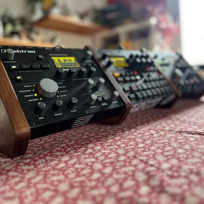 Elektron triple stand (walnut wood) Digitakt/Digitone/Syntakt/Heat