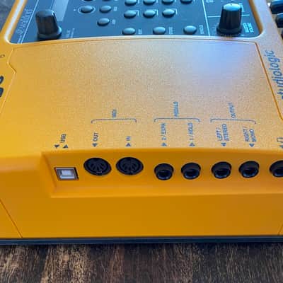 Studiologic Sledge 2.0 Polyphonic Virtual Analog Synthesizer Yellow / Black image 9