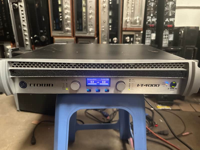 Crown I-Tech Series I-T4000 2-Channel Power Amplifier 2000s - Silver image 1