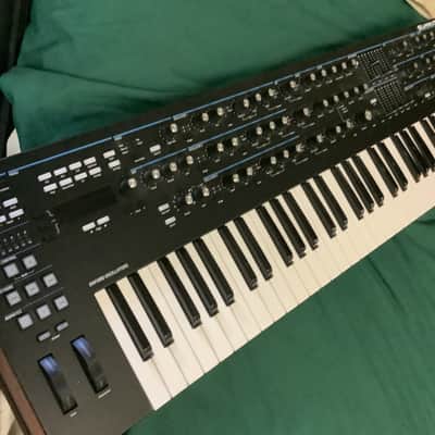 Novation Summit 61 key/16 voice synth Bild 9