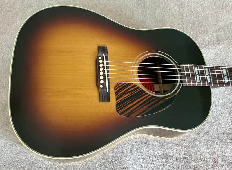 Gibson 1942 Banner Southern Jumbo Recent - Sunburst