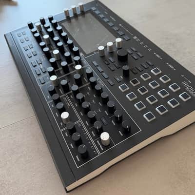 Waldorf Iridium Desktop Synthesizer 2020 - Present - Black image 5