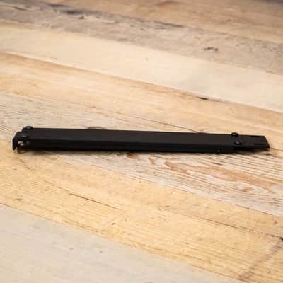DBX Single Long Rack Ear for163x/263x/363x/463x/563x Mount Bracket U283829 image 2