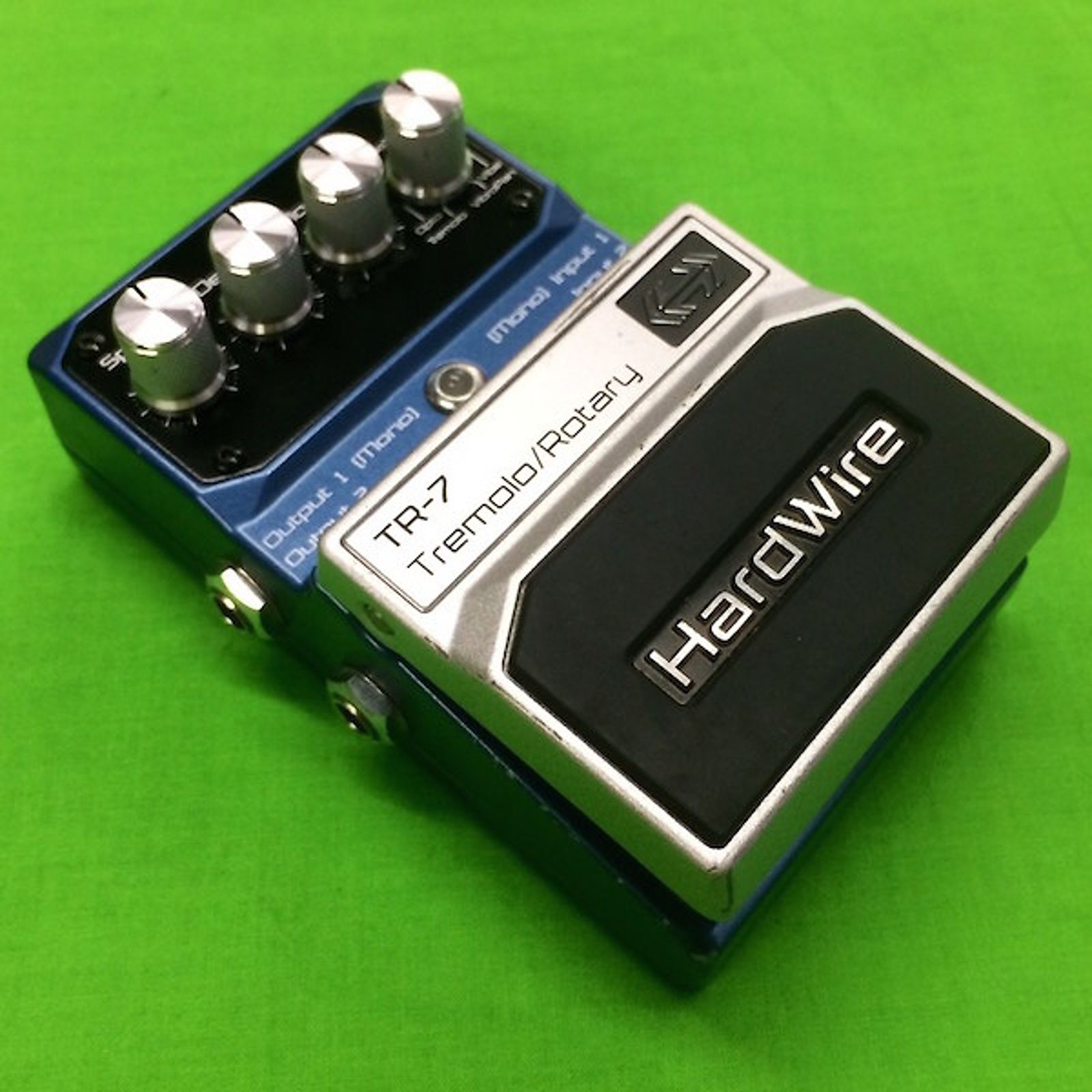 ギター Digitech HardWire TR-7 Digitech/HardWire TR-7 Tremolo/Rotary - YouTube