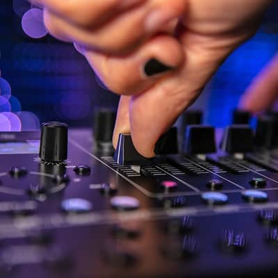 Roland SH-4D Desktop Synthesizer image 2