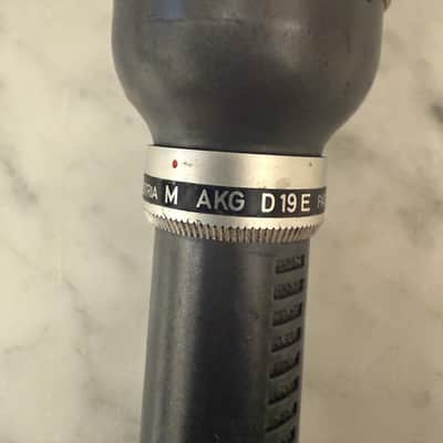AKG D19e Vintage Microphone image 2
