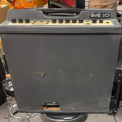 Magnatone M10 Custom Series 2-Channel 38-Watt 1x8" Guitar Combo with 3" Tweeter 1960s, Reverb Vibrato image 3
