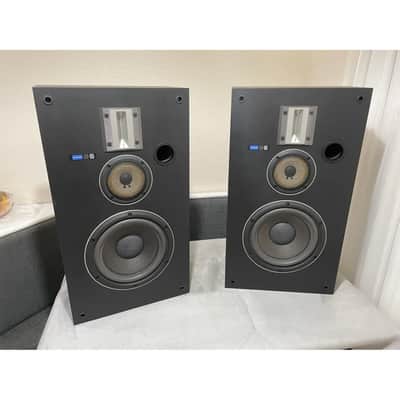 Rare Vintage Pioneer CS-05 3 Way Speakers (82) Japan Only W/ Ribbon Tweeters. Rare Vintage Pioneer CS-05 3 Way Speakers (82) Japan Only W/ Ribbon Tweeters. image 1