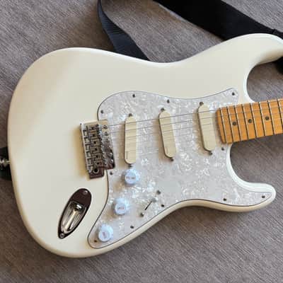 Fender Partscaster 2020's - white image 2