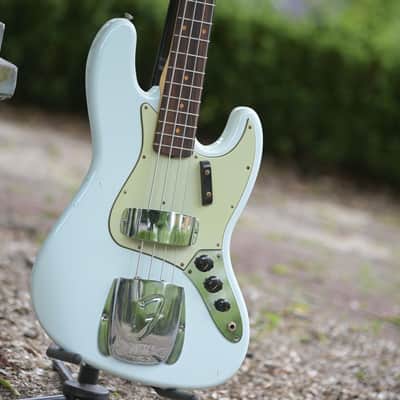 Fender Custom Shop '63 Jazz Bass, Jouneyman Relic - Aged Sonic Blue image 3