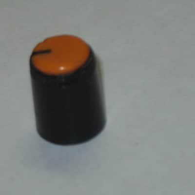 ONE lightly used genuine Boss DF-2 KNOB, fits split shaft shaft (stem) mid 1980s - early 1990s - TOP: orange with black marker // SIDEs: black // hard plastic (NO pedal / NO other items) image 18
