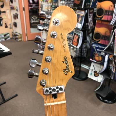 Fender Standard Stratocaster with S1 Tremolo with Maple Fretboard MIJ 1986 - Black w/ Hardcase and Trem Arm image 2
