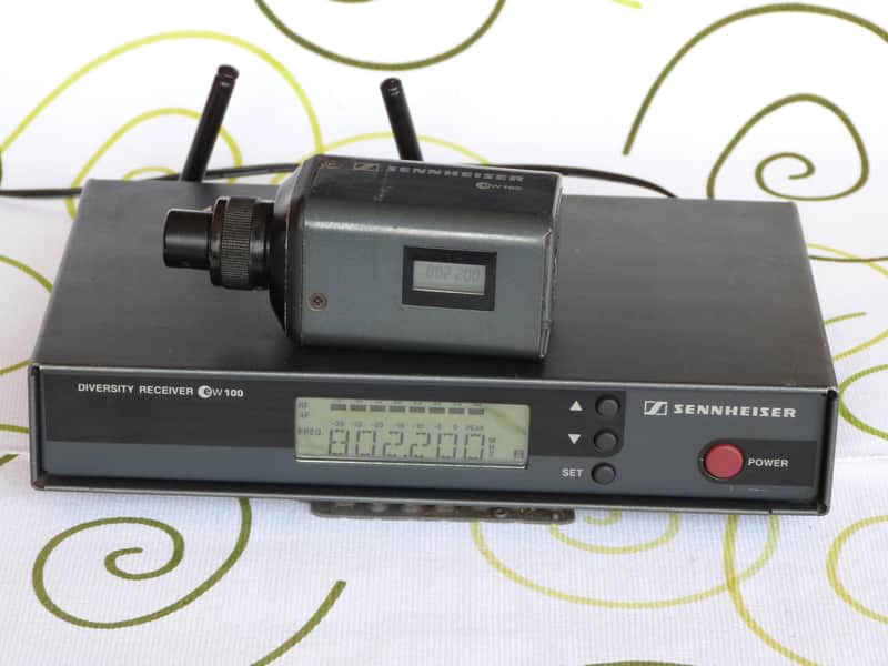 Sennheiser EW 100 w/ EM100 (790-822 MHz) image 1