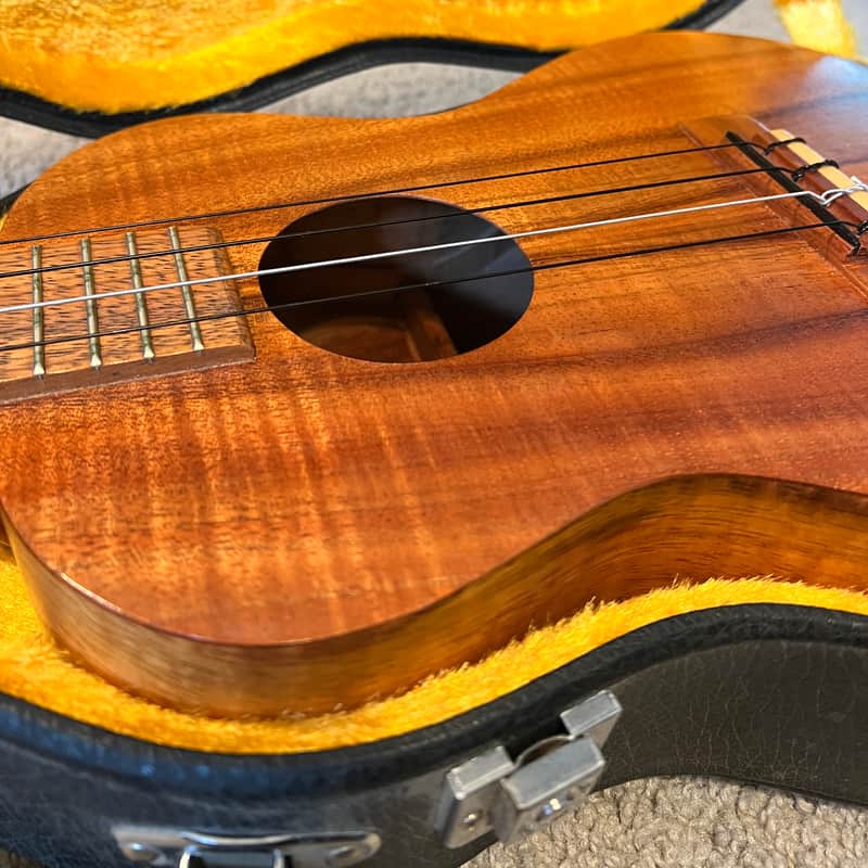 1970s Kamaka Tenor Ukulele vintage white label Natural koa
