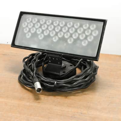 Philips Color Kinetics ColorBlast 12 Wash Light Fixture CG011PW image 1