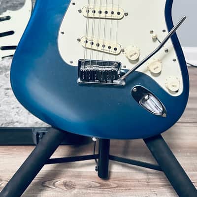 Fender American elite Stratocaster 2017 - Metallic blue image 4