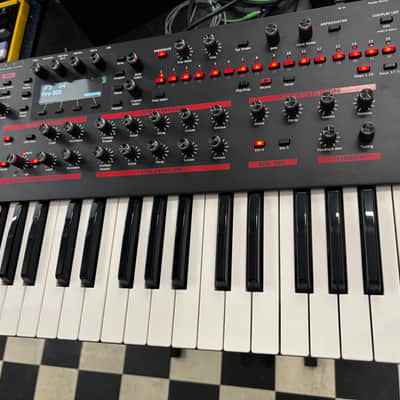 Sequential Pro 2 44-Key 4-Voice Monophonic / Paraphonic Synthesizer 2018 - 2020 - Black with Wood Sides image 3