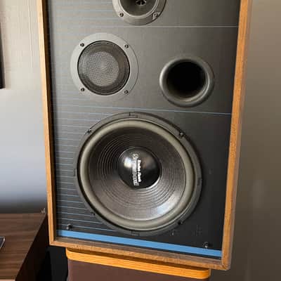 American Acoustics D4500 - Cherry image 1