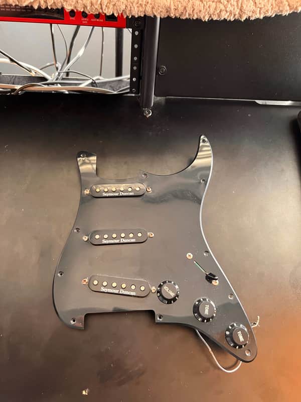Seymour Duncan Alnico II Pro Loaded Strat Pickguard Early 2000s - Black image 1