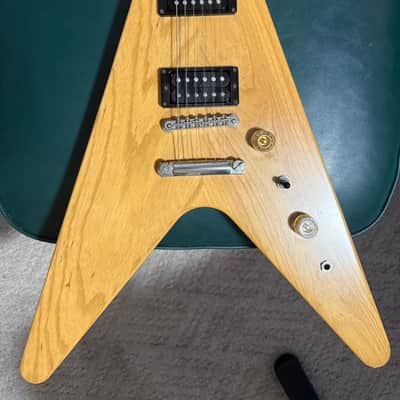 Greco ‘67 Flying V 2002 image 1