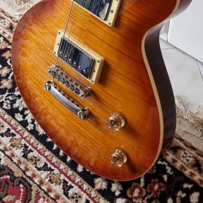Dean Evo Sunburst Killer Maple Top image 6