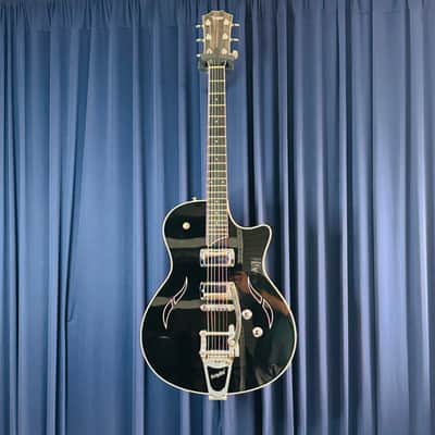 Taylor T3/B 2009 - Present - Black image 1