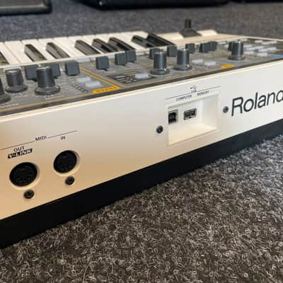 Roland SH-01 GAIA Synthesizer w/PSU image 8