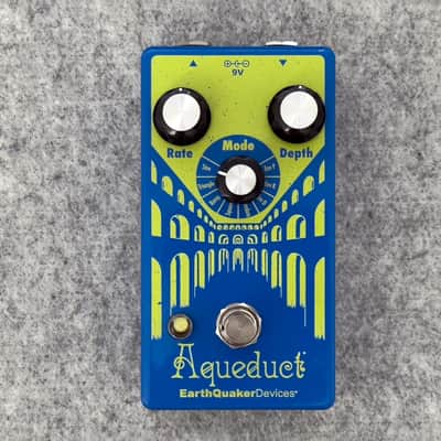 EarthQuaker Devices Aqueduct Vibrato | Reverb