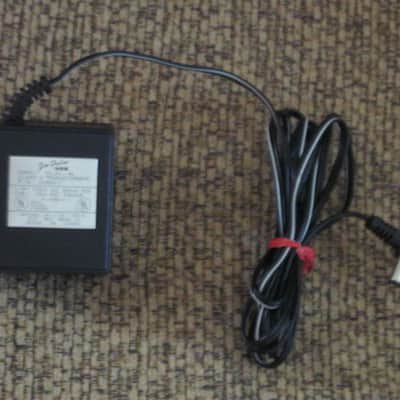 lightly used genuine Dunlop 18V adapter -  older version of ECB004 / ECB004US, part # CH90017, model # 41-18-150 R (late 1990s) image 1