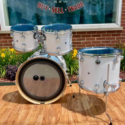 DW Collector's Series Pure Maple Standard 4pc Drum Set White Glass Glitter 22/10/12/16 image 4