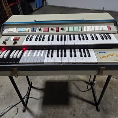 Farfisa Compact DUO CD/30 1960 - working, complete, serious inquiries only. Please READ - Pink Floyd Sound image 6
