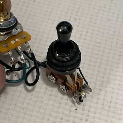 2000's Charvel San Dimas 2H Guitar Factory Electronics Wiring Volume Pot, 3 Way Toggle Switch, Knob image 7
