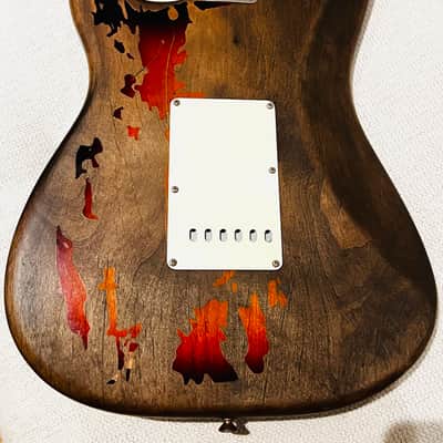 Fender Custom Shop Rory Gallagher Tribute Stratocaster 2004 - Present - 3-Color Sunburst image 2
