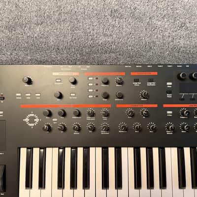 Dave Smith Instruments Prophet 12 61-Key 12-Voice Polyphonic Synthesizer 2013 - 2018 Black with Wood Sides image 7