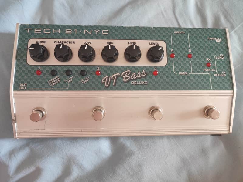 Tech 21 VT character Bass Deluxe image 1