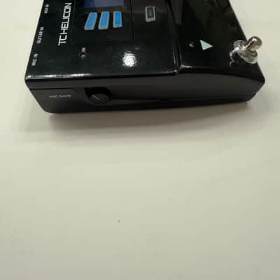 Immagine TC Helicon Voicelive Play Acoustic Vocal Multi Effect Processor Pedal + PSU - 6