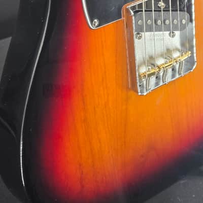 Fender 0114960300 American Professional Classic Telecaster®, Rosewood Fingerboard, 3-Color Sunburst image 3