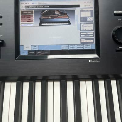 Korg Kronos 73 2010s - Black image 3