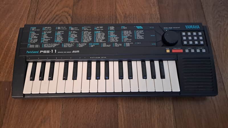 Yamaha PSS-11 90s boxed Sample based Keyboard Retro Mini Toy Synth image 1