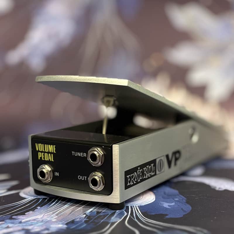 Ernie Ball VP Jr.