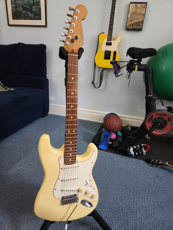 Fender American Standard Stratocaster 1996 - cream image 1