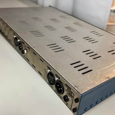 API 2500 Stereo Bus Compressor 2000 - 2019 - Black image 3