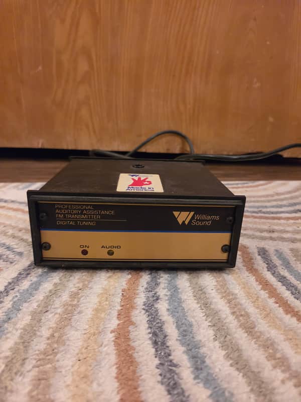 Williams Sound Transmitter Model T4 image 1