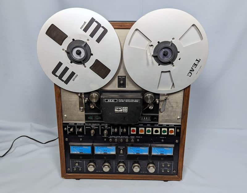 Akai GX-400D-SS 2/4 Channel Surround Stereo Tape Deck - 1975