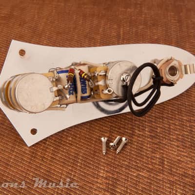 Madison's NOS 60's STACK KNOB Jazz Bass Control Plate PRE-WIRED .05 Reproduction image 2