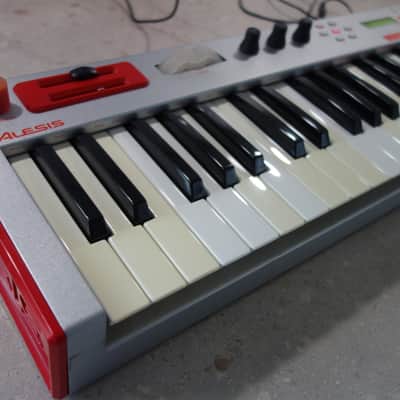Alesis Micron 2000s - Silver image 3