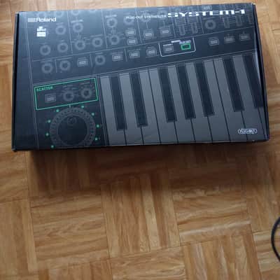 Discontinued : Roland SYSTEM-1 synthesizer image 3